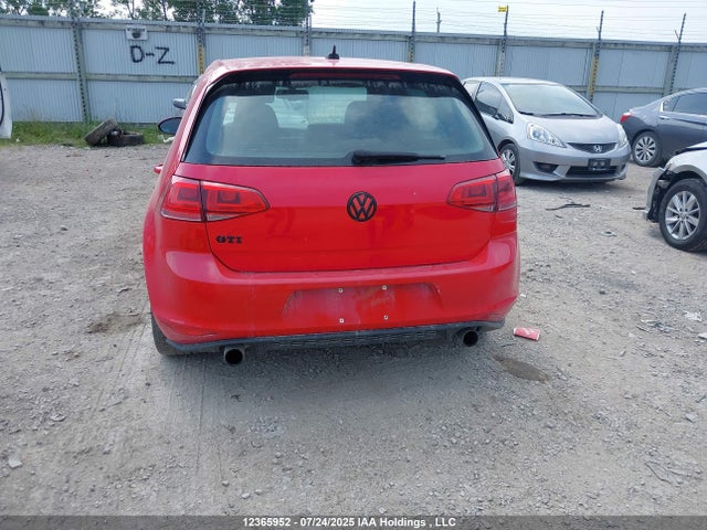 3VW4T7AU6FM009291 Volkswagen 2015