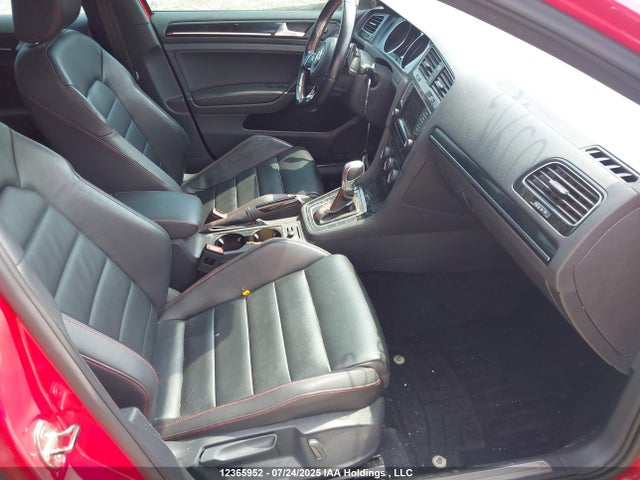 3VW4T7AU6FM009291 Volkswagen 2015