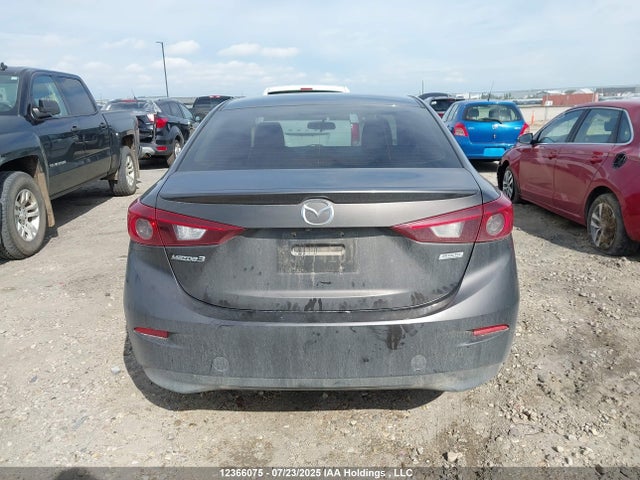 3MZBM1V76FM177728 Mazda pe