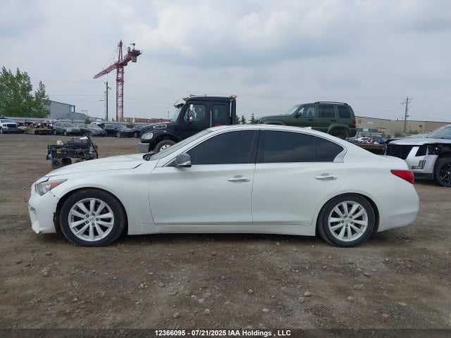 JN1AV7AR1EM701838 Infiniti Q50