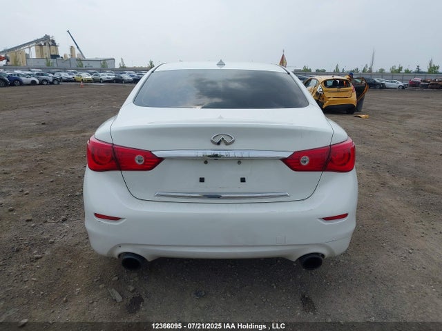JN1AV7AR1EM701838 Infiniti Q50