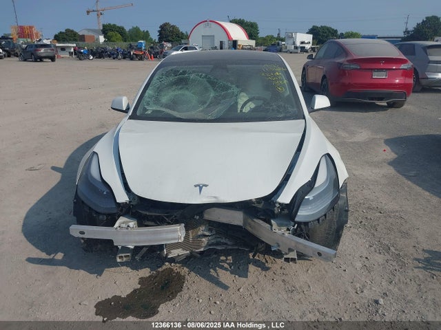 5YJ3E1EAXNF346071 Tesla 2022