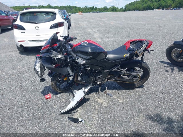 Kawasaki Ninja 300 2017 JKAEX8A12HDA33445 Image 12