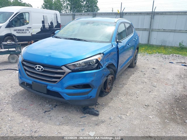 Hyundai Tucson 2016 KM8J33A45GU184946 Image 2