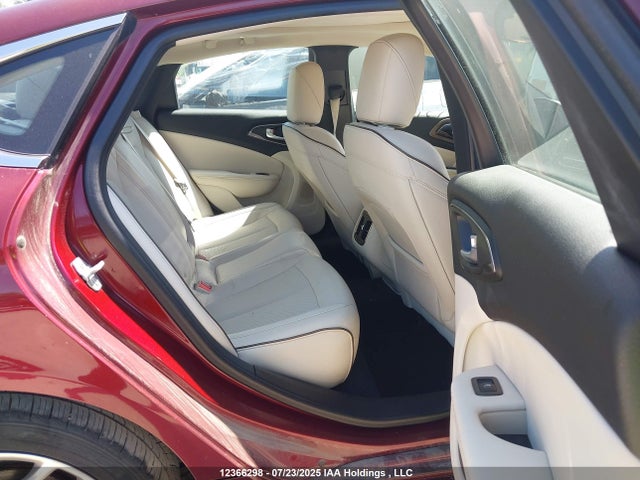1C3CCCEG1FN583254 Chrysler 200