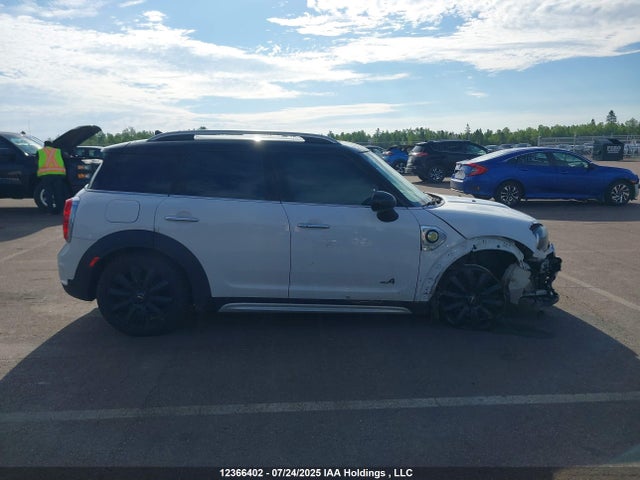 Mini 2018 2018 WMZYU7C42J3E56731 Image 13