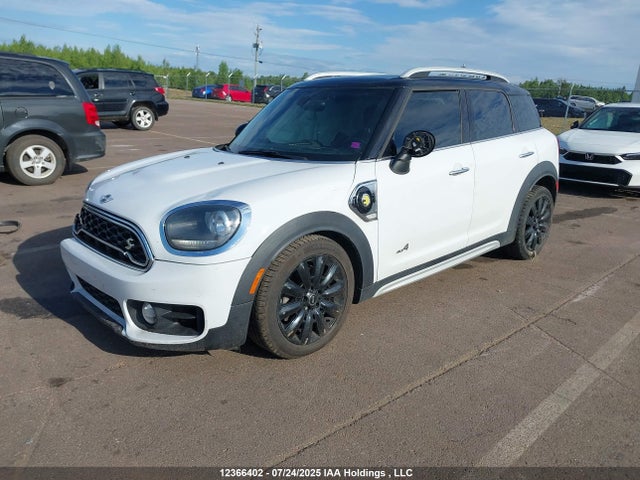 Mini 2018 2018 WMZYU7C42J3E56731 Image 2