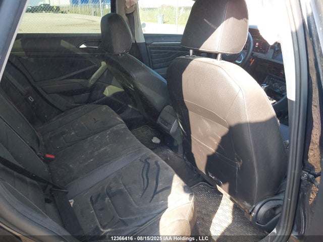 3VWGM7BUXRM028715 Volkswagen tsi