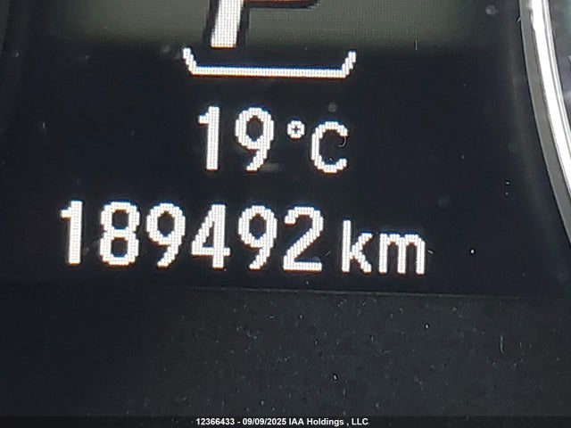 Acura j35y6 2019 19UUB3F68KA800455 Image 16