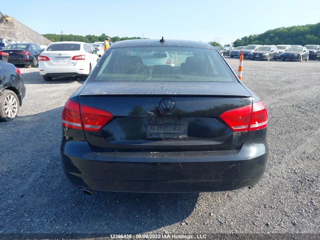 1VWBS7A34EC075842 Volkswagen Passat