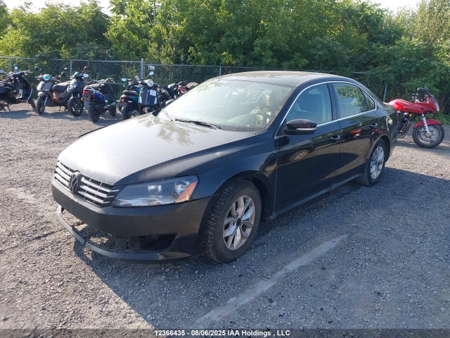 1VWBS7A34EC075842 Volkswagen Passat