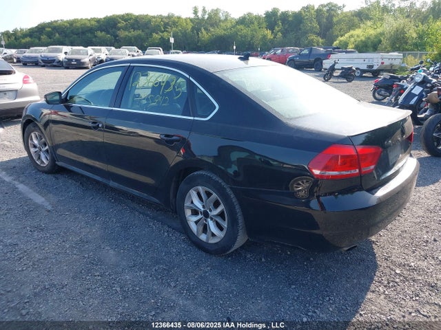 1VWBS7A34EC075842 Volkswagen Passat