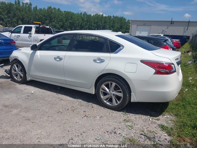 1N4AL3AP6FN320692 Nissan 2015