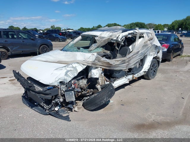 Volkswagen Tiguan 2018 3VV2B7AX7JM008572 Image 2