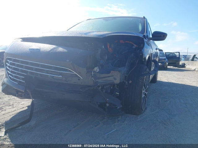 2022 Ford Escape Phev Titanium მანქანა იყიდება აუქციონზე, vin: 1FMCU0LZ5NUB47969, აუქციონის ნომერი: 12366569