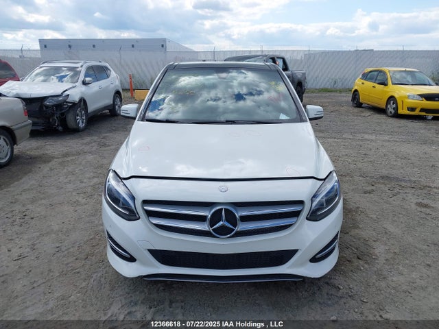 WDDMH4GB3FJ330054 Mercedes-Benz B-Class