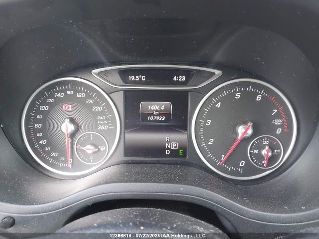 WDDMH4GB3FJ330054 Mercedes-Benz B-Class