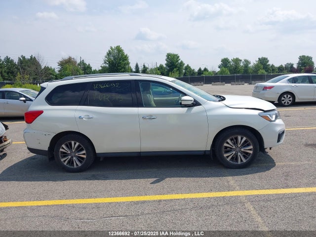 5N1DR2MM7JC672519 Nissan Pathfinder