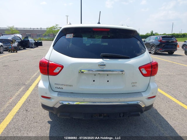 5N1DR2MM7JC672519 Nissan Pathfinder