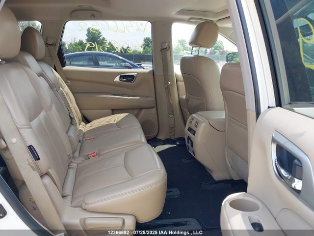 5N1DR2MM7JC672519 Nissan Pathfinder