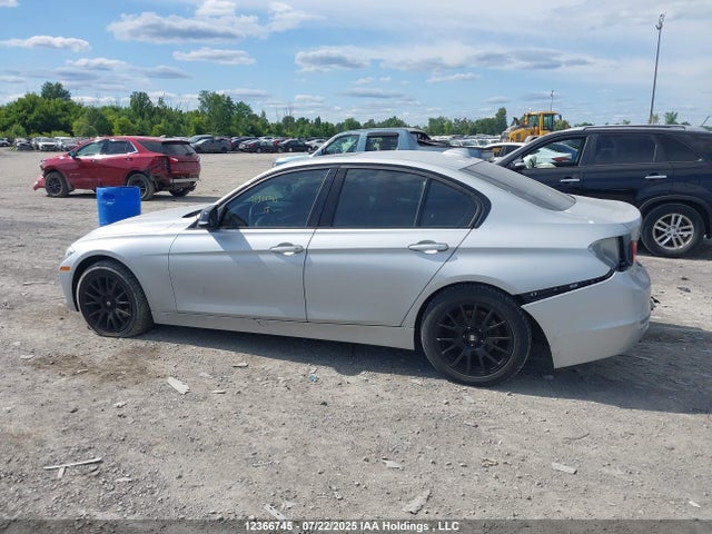 BMW 2015 2015 WBA3B3G54FNT17489 Image 14