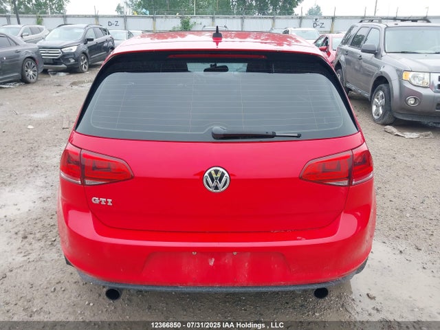 3VW4T7AU8FM098586 Volkswagen GTI