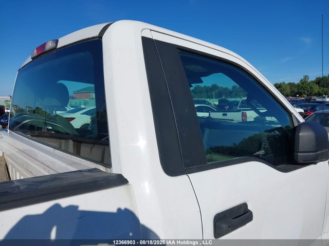 Ford 3.3l tivct 2018 1FTMF1CB6JKE83504 Image 8