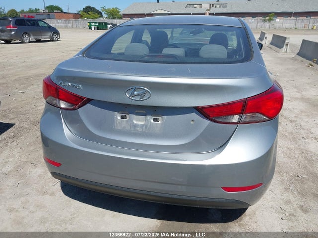 Hyundai dohc mpi nu 2016 5NPDH4AE7GH728066 Image 17