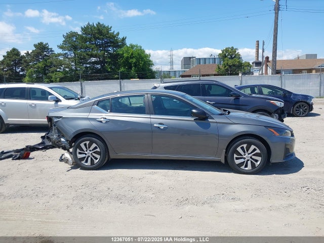 Nissan 2025 2025 1N4BL4BW6SN355050 Image 13