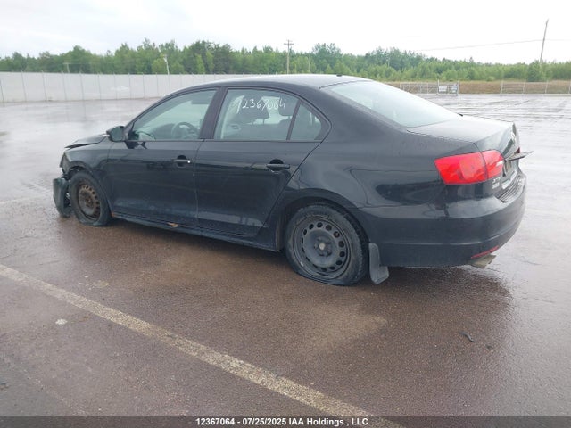 3VW2K7AJ3EM418475 Volkswagen Jetta 2.0l Trendline+