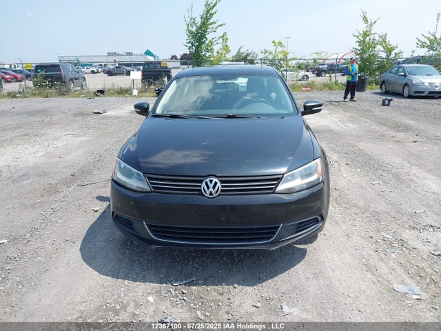 3VWB07AJ9EM409575 Volkswagen Jetta