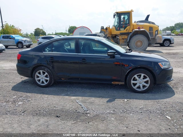 3VWB07AJ9EM409575 Volkswagen Jetta