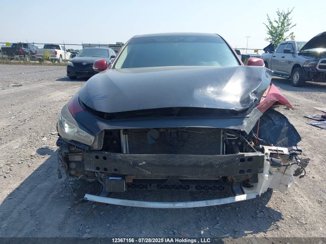 JN1BV7AR1FM423075 Infiniti 2015