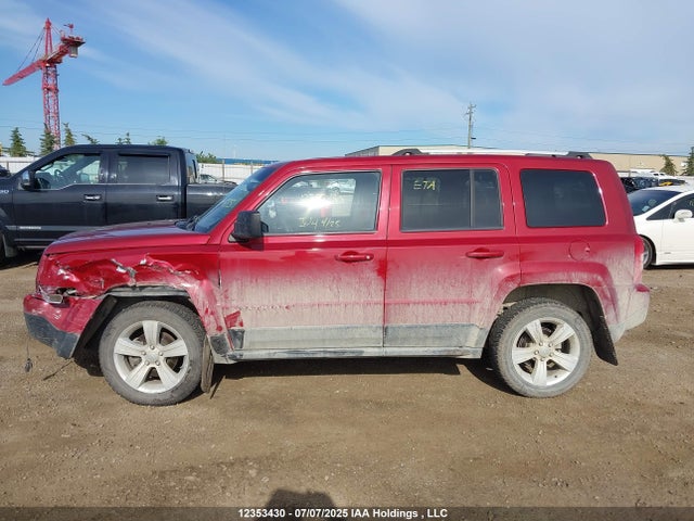 Jeep 2016 2016 1C4NJRAB3GD672225 Image 14