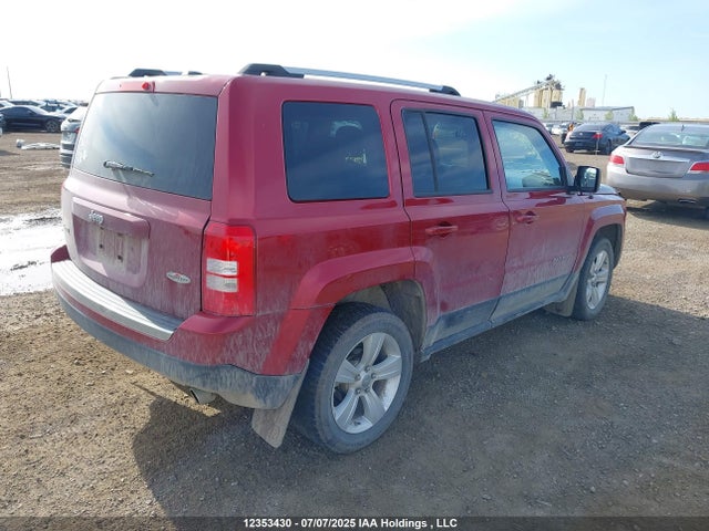 Jeep 2016 2016 1C4NJRAB3GD672225 Image 4