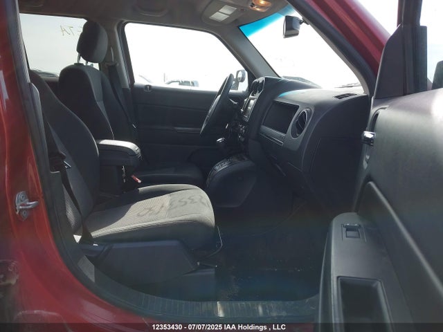Jeep 2016 2016 1C4NJRAB3GD672225 Image 5