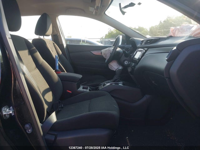 JN1BJ1CR1KW320582 Nissan ROGUE SPORT