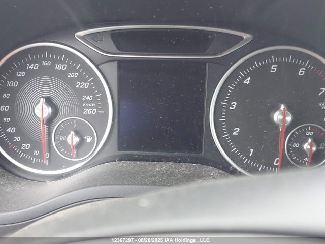 WDDMH4GBXGJ390186 Mercedes-Benz B-Class