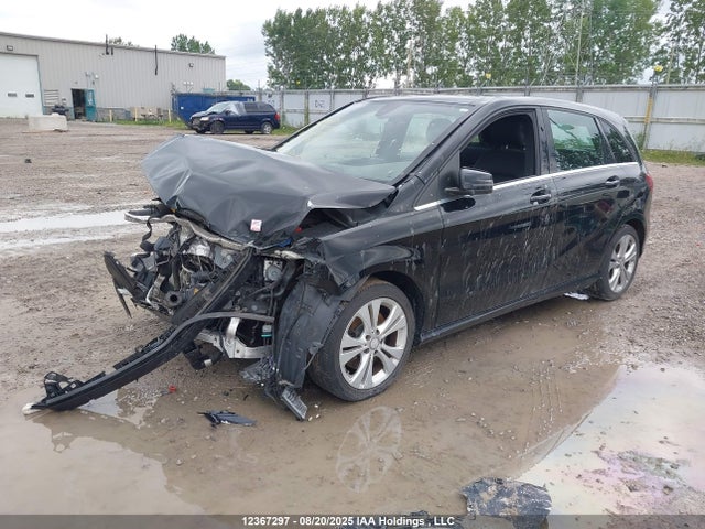 WDDMH4GBXGJ390186 Mercedes-Benz B-Class