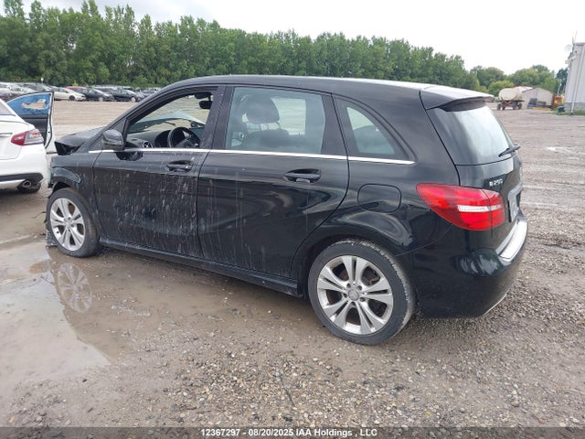 WDDMH4GBXGJ390186 Mercedes-Benz B-Class