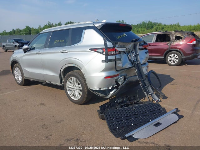 JA4J4UA81NZ609681 Mitsubishi Outlander