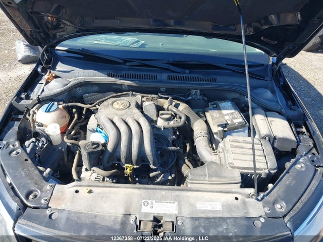 3VW2K7AJ5FM323014 Volkswagen 2015