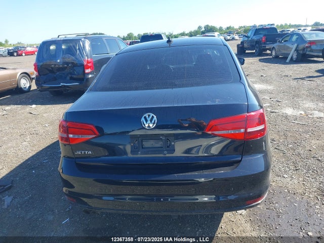 3VW2K7AJ5FM323014 Volkswagen 2015