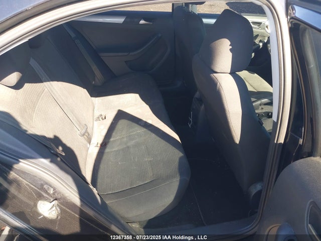 3VW2K7AJ5FM323014 Volkswagen 2015