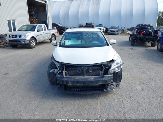 1N4AL3APXFN318637 Nissan 2015