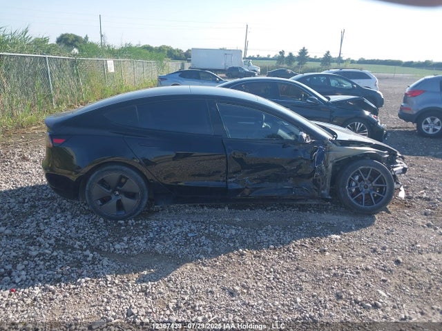 Tesla 2022 2022 5YJ3E1EB9NF339444 Image 13