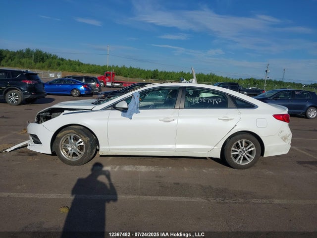 Hyundai Sonata 2017 5NPE24AF4HH475644 Image 15