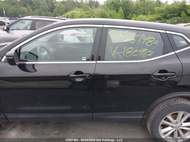 JN1BJ1CP4JW180962 Nissan ROGUE SPORT