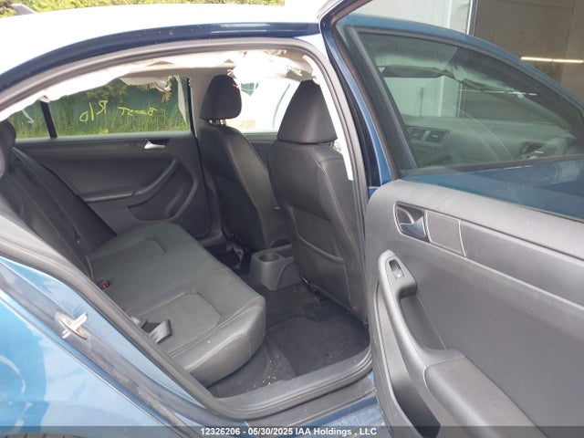 3VW167AJ3GM314359 Volkswagen 2016