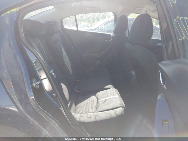 JM1BN1V79J1157222 Mazda pe